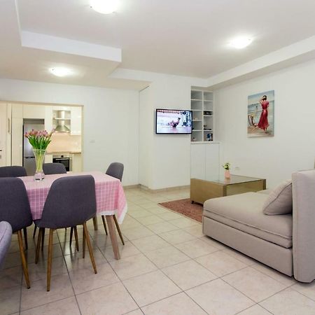 Apartments Leon بودْسْتغانا المظهر الخارجي الصورة