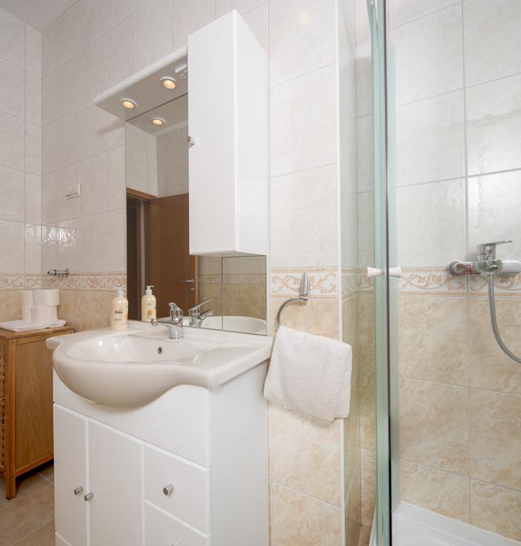 Apartments Leon بودْسْتغانا الغرفة الصورة