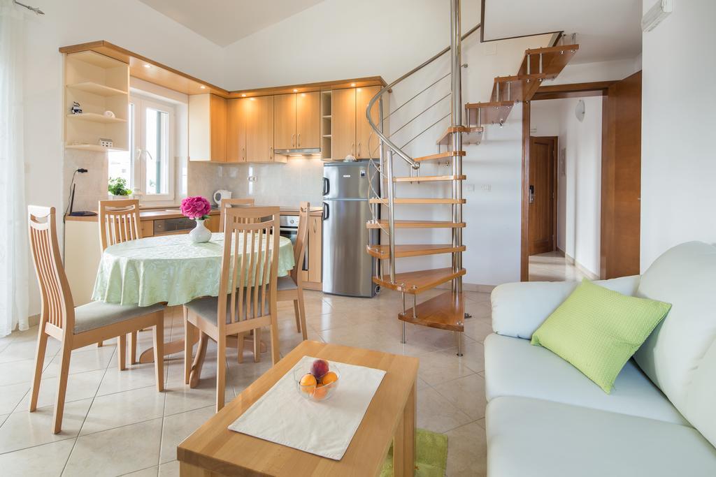 Apartments Leon بودْسْتغانا الغرفة الصورة