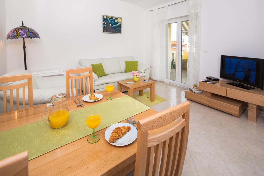Apartments Leon بودْسْتغانا الغرفة الصورة