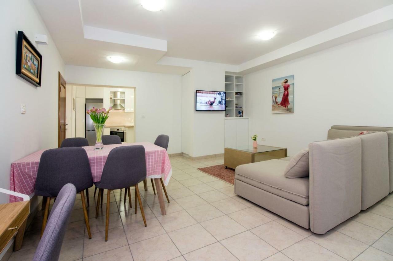 Apartments Leon بودْسْتغانا المظهر الخارجي الصورة
