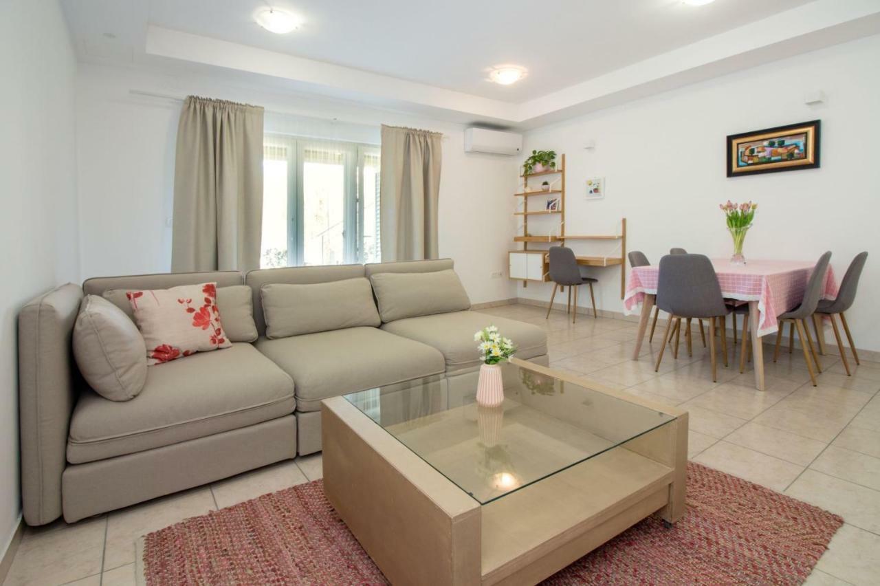 Apartments Leon بودْسْتغانا المظهر الخارجي الصورة